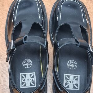 T.U.K Black Patent Girls Mary Jane Dress Shoes with Buckle